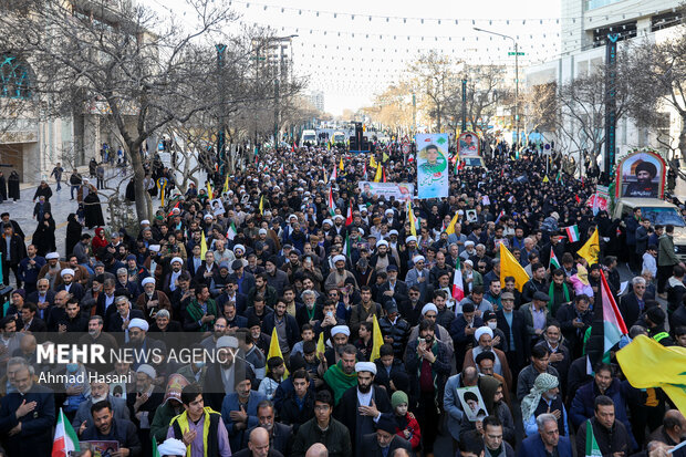 تشییع پیکر شهید راه قدس «سیدداوود بی‌طرف» در مشهد مقدس