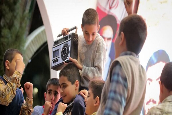 پویش ملی «به عشق حاج قاسم» توسط دانش آموزان برگزار میشود 1 پویش ملی به عشق حاج قاسم توسط دانش آموزان برگزار می شود