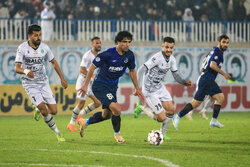 مصاف آلومینیوم و ملوان در اراک/ نبرد حساس در انتهای جدول