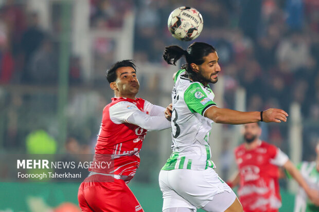 لیگ برتر فوتبال - پرسپولیس و خیبر