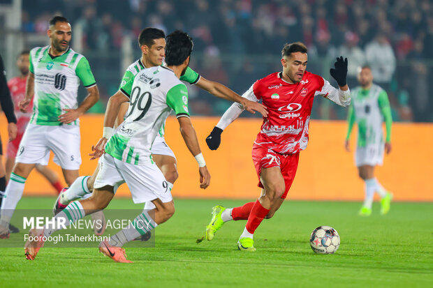 لیگ برتر فوتبال - پرسپولیس و خیبر