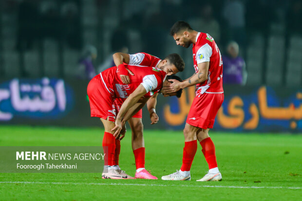 لیگ برتر فوتبال - پرسپولیس و خیبر