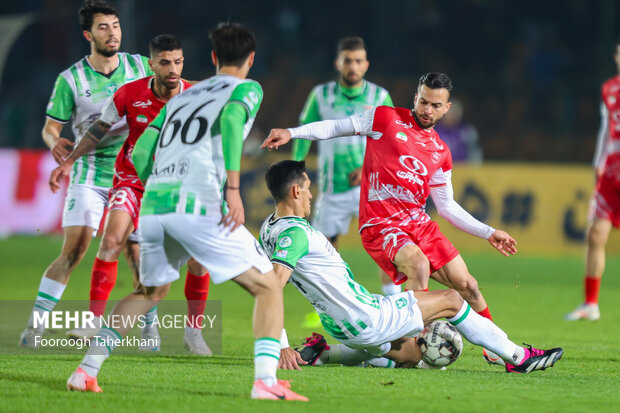 لیگ برتر فوتبال - پرسپولیس و خیبر