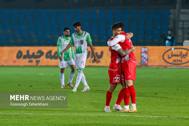 لیگ برتر فوتبال - پرسپولیس و خیبر