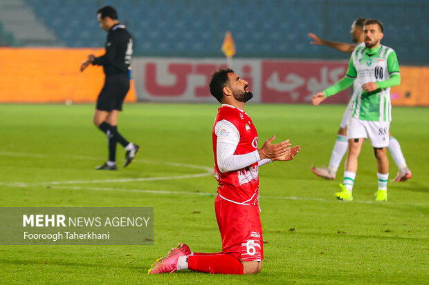 لیگ برتر فوتبال - پرسپولیس و خیبر