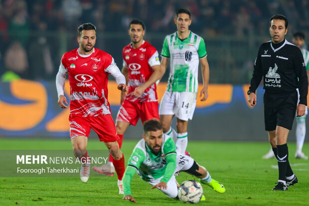 لیگ برتر فوتبال - پرسپولیس و خیبر