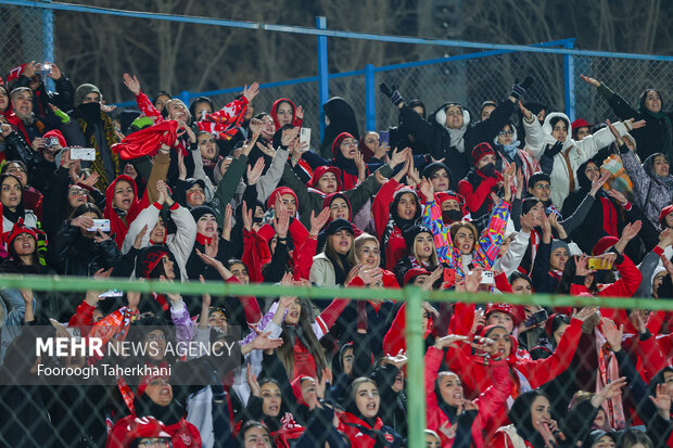 لیگ برتر فوتبال - پرسپولیس و خیبر