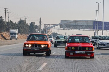 Rally of vintage cars arrives in Gilan province