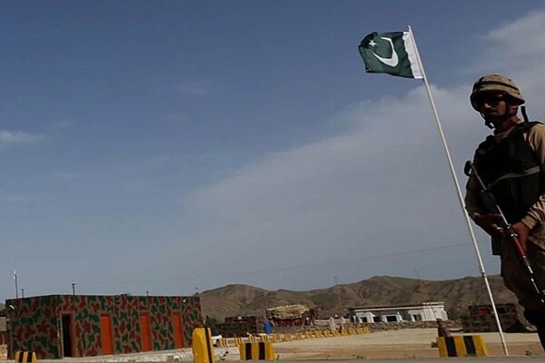 Afganistan ve Pakistan sınır güçleri arasında çatışma Afganistan ve Pakistan sınır güçleri arasında çatışma