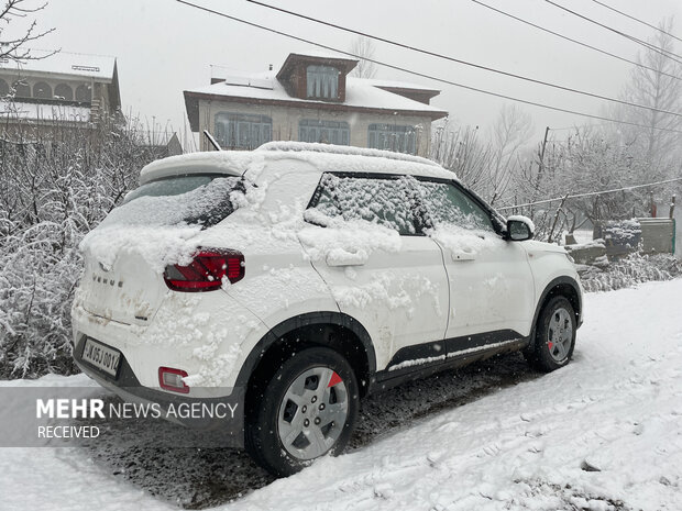 بارش برف در کشمير ھند