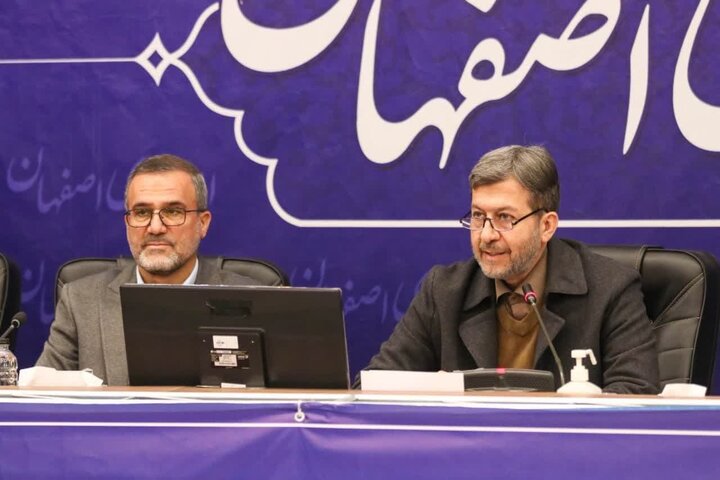 نماز جمعه پل ارتباطی میان مردم و حاکمیت است نماز جمعه پل ارتباطی میان مردم و حاکمیت است