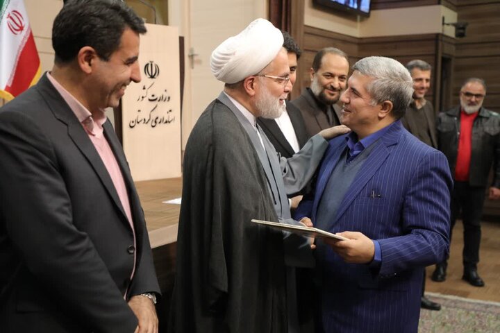 «علی اکبر ورمقانی» معاون سیاسی، امنیتی و امور اجتماعی استاندار کردستان شد «علی اکبر ورمقانی» معاون سیاسی، امنیتی و امور اجتماعی استاندار کردستان شد