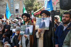 اجتماع حوزویان و اقشار مردم قم به مناسبت ۹ دی آغاز شد