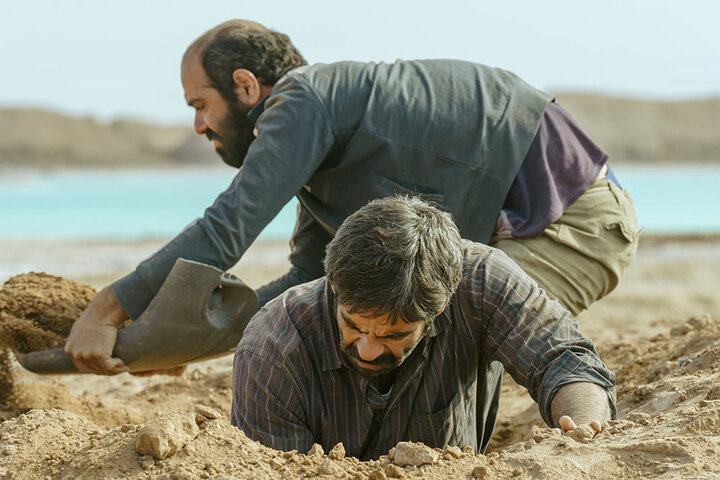 جهش «آریا شهر دونفر» در جدالی که در آن «هفتاد سی» بیرقیب میتازد؛ تازههای اکران به کمدیها میرسند؟