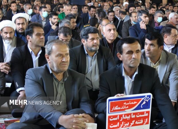 اجتماع بزرگ مردم شهر یاسوج در پانزدهمین سالروز حماسه «نهم دی» برگزار شد اجتماع بزرگ مردم شهر یاسوج در پانزدهمین سالروز حماسه «نهم دی» برگزار شد