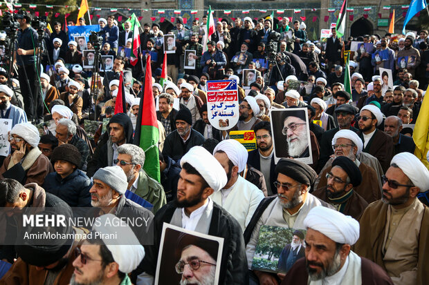 اعلام آمادگی اساتید، مدیران و طلاب برای تبیین وفتوای تاریخی مراجع