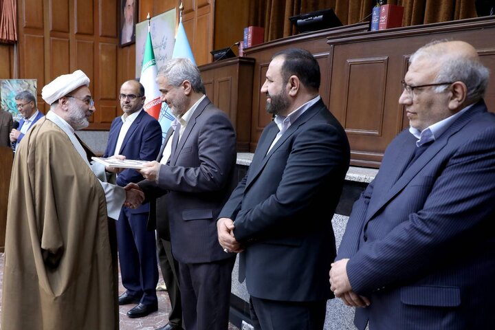 دستگاه قضایی با قیمتسازیهای کاذب در حوزه نرخ ارز مقابله خواهد کرد