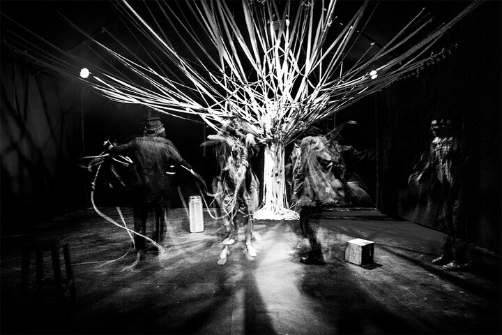 «در انتظار گودو» همچنان تماشایی است؛ اثری که در دور چهارم کامل شد!