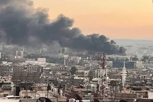 افزایش شمار کشتههای حمله پهپادی رژیم صهیونیستی به حومه دمشق به ۱۷ نفر افزایش شمار کشتههای حمله پهپادی رژیم صهیونیستی به حومه دمشق به ۱۷ نفر
