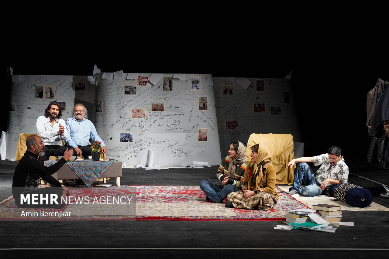 نمایش «این آدمهای غریب» راهی جشنواره صحنهای فتح خرمشهر شد