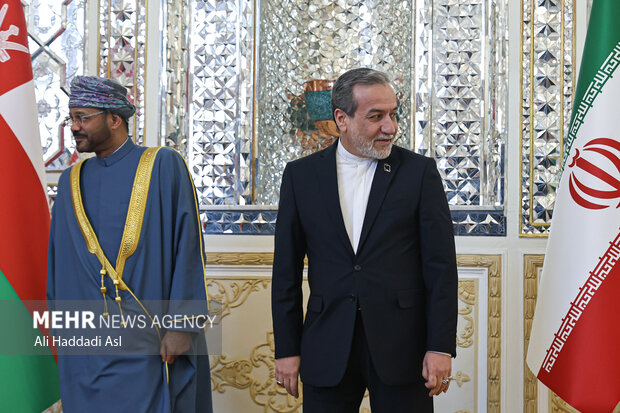 دیدار و کنفرانس مطبوعاتی مشترک وزرای امور خارجه ایران و عمان 8