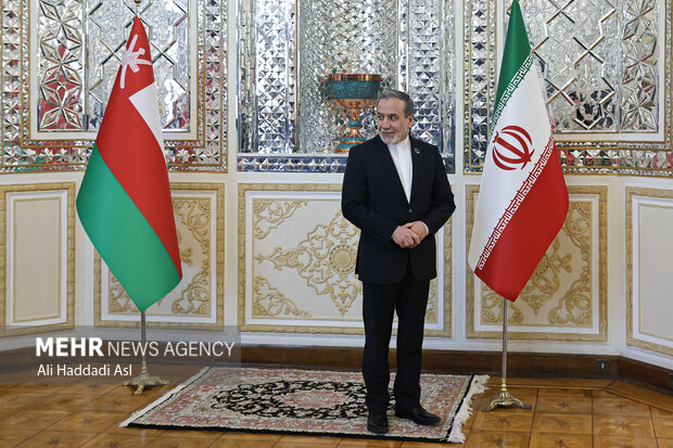 دیدار و کنفرانس مطبوعاتی مشترک وزرای امور خارجه ایران و عمان 2