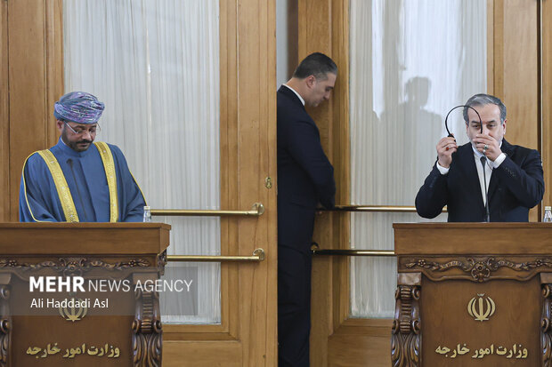 دیدار و کنفرانس مطبوعاتی مشترک وزرای امور خارجه ایران و عمان 30