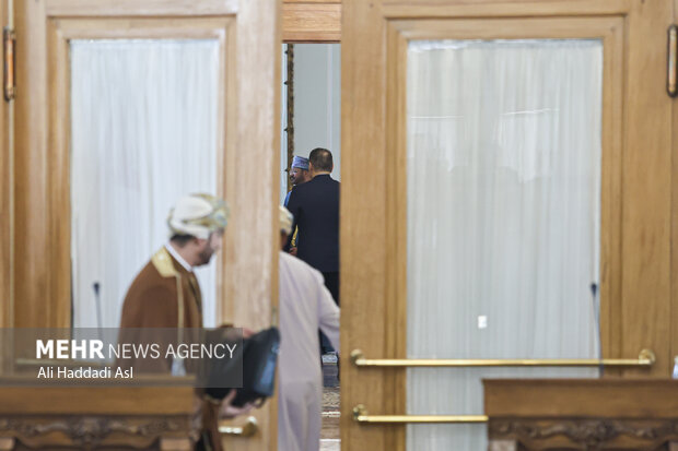 دیدار و کنفرانس مطبوعاتی مشترک وزرای امور خارجه ایران و عمان 27