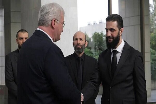 وزیر خارجه اوکراین: روسها را بیرون کردید پس توان برقراری امنیت خود و همسایگان را دارید