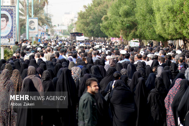 پیکر پاک شهید «مجتبی شهیدی زاده» در بندرعباس تشییع شد