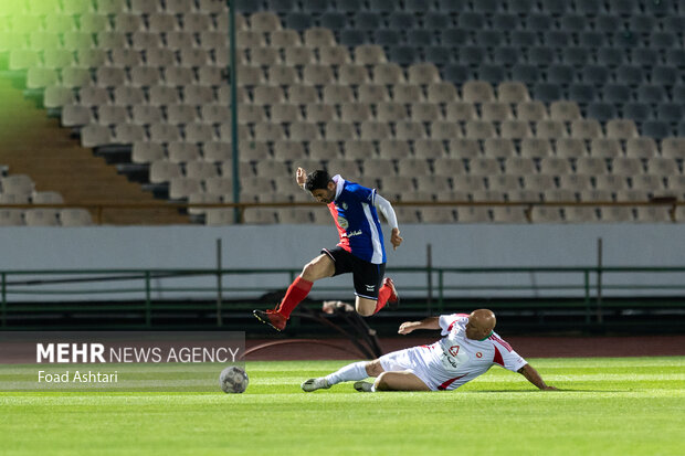 مسابقه فوتبال دوستانه منتخب 98 و پیشکسوتان سرخابی 8