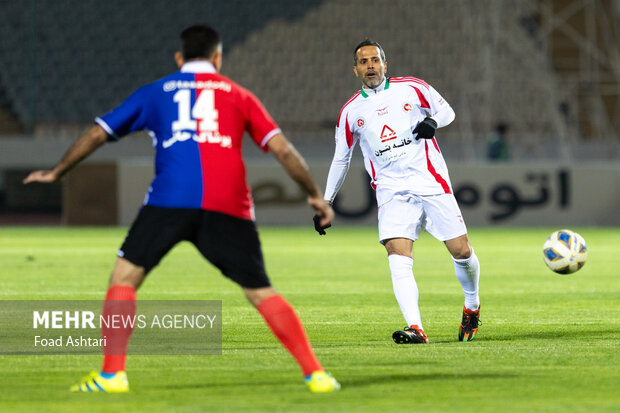 مسابقه فوتبال دوستانه منتخب 98 و پیشکسوتان سرخابی 22