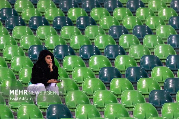 مسابقه فوتبال دوستانه منتخب 98 و پیشکسوتان سرخابی 49