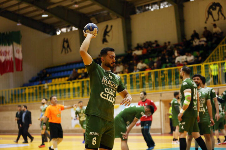 شکست هندبالیستهای آلومینیوم اراک مقابل گیتیپسند اصفهان