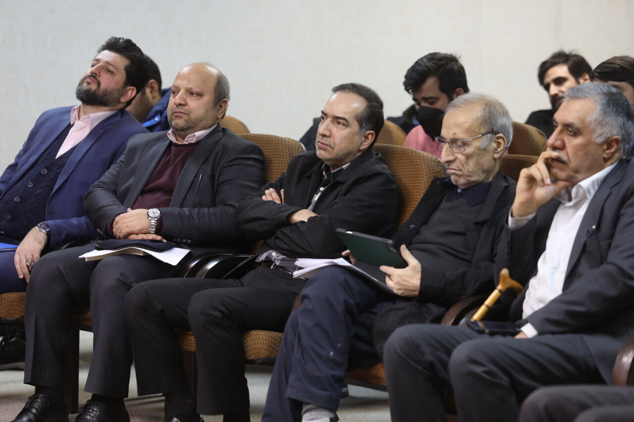 نقش اوباش مجازی در جهتدهی به افکار عمومی نکرانکننده است