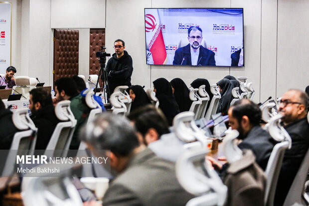 رونمایی از پوستر سومین رویداد بین‌المللی «کارتون، کاریکاتور و پوستر هولوساید»