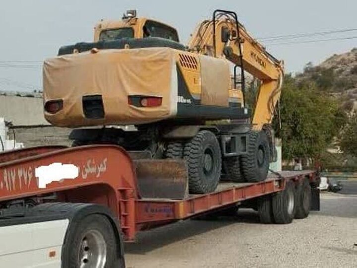 بیل مکانیکی قاچاق در «جم» توقیف شد بیل مکانیکی قاچاق در «جم» توقیف شد