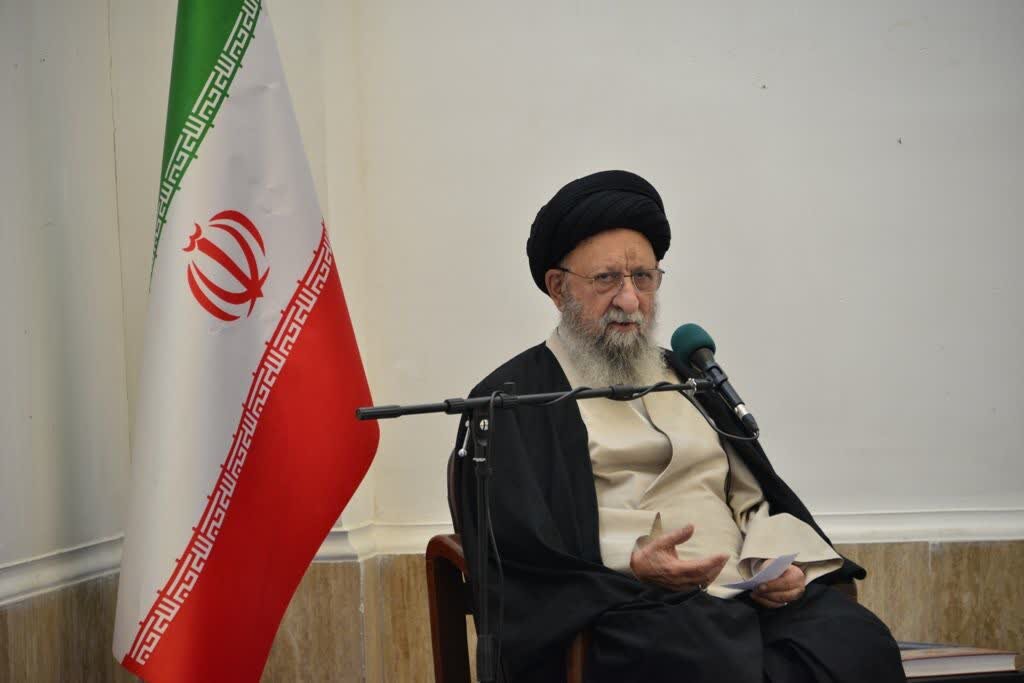 نورمفیدی: روحانیت برای حفظ وحدت و هدایت جامعه مسئولیت سنگینی دارد
