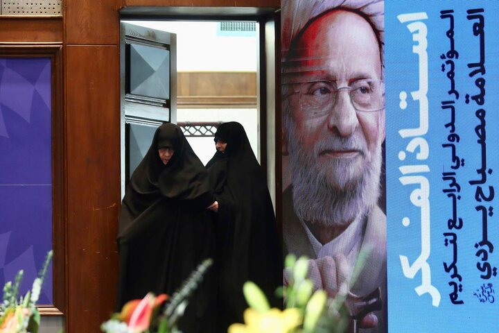 جواد لاریجانی: در علوم انسانی باید مسیر فهم، نقد و اصلاح را پیش ببریم