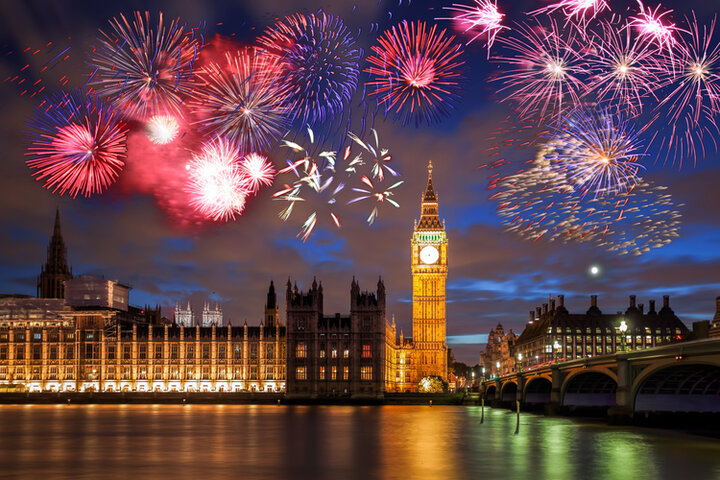 People across world welcome 2025 with spectacular fireworks