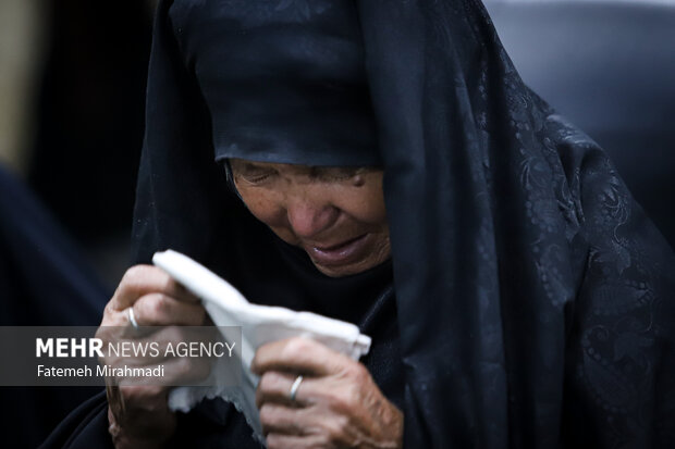 آیین وداع با پیکر مطهر شهید مدافع حرم لشکر فاطمیون «علی سادات» 6