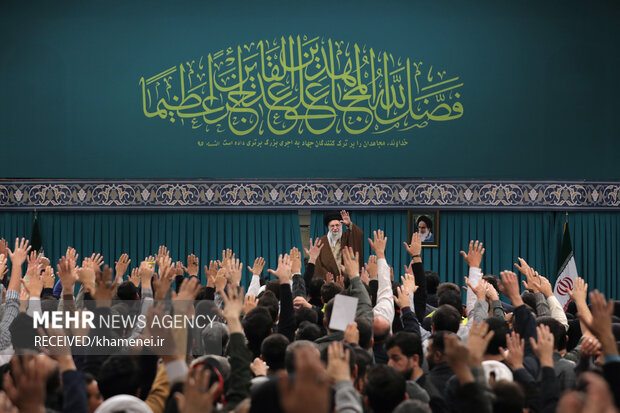 في رحاب مدرسة سليماني... من الدفاع عن المقدّسات إلى إحياء جبهة المقاومة في رحاب مدرسة سليماني... من الدفاع عن المقدّسات إلى إحياء جبهة المقاومة