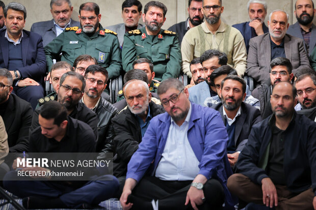 دیدار جمعی از خانواده‌های شهدای مدافع حرم و مقاومت با رهبر معظم انقلاب