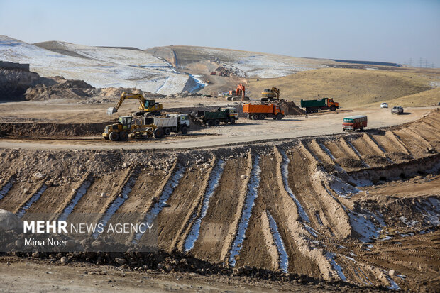 بازدید رئیس کمیسیون عمران مجلس از پروژه های عمرانی آذربایجان شرقی 37