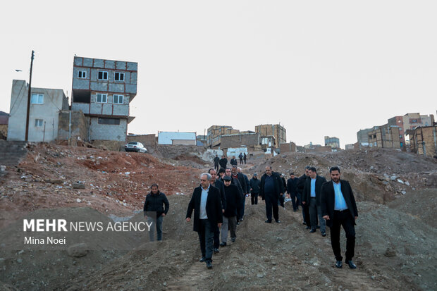 بازدید رئیس کمیسیون عمران مجلس از پروژه های عمرانی آذربایجان شرقی 9