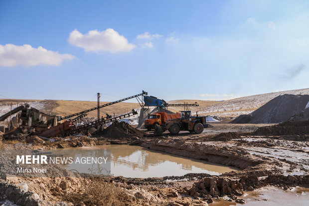 بازدید رئیس کمیسیون عمران مجلس از پروژه های عمرانی آذربایجان شرقی 40