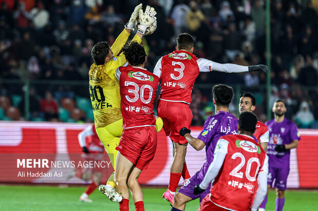 سه گزینه نهایی سرمربیگری تیم فوتبال پرسپولیس مشخص شدند