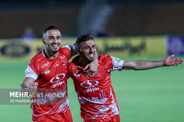 لیگ برتر فوتبال - پرسپولیس و هوادار