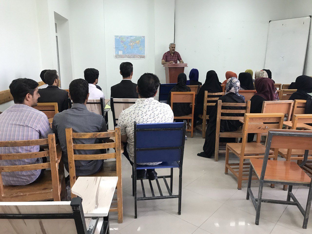 مولانا معرّف مدنیت بزرگ به جهان شد؛ زبان فارسی به راحتی آسیب نمیبیند اما حراست میخواهد