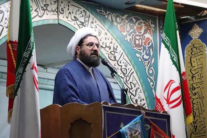 امام جمعه اقلید: تقویت سواد رسانهای برای مقابله با شایعات لازم است امام جمعه اقلید: تقویت سواد رسانهای برای مقابله با شایعات لازم است